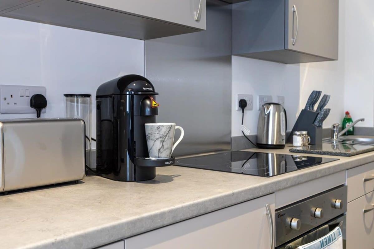 Modern 2 Bed Salford Apartment Stunning Views Manchester Exteriér fotografie