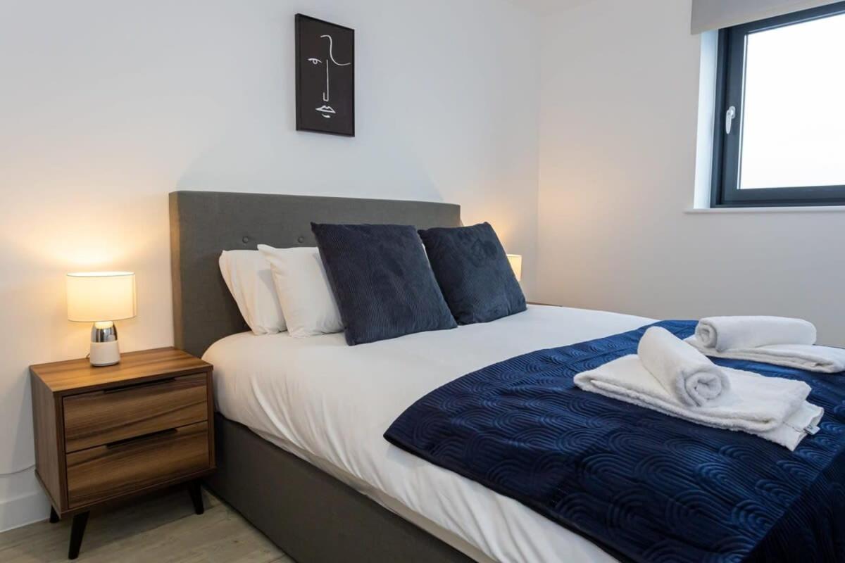 Modern 2 Bed Salford Apartment Stunning Views Manchester Exteriér fotografie